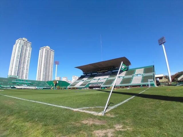 Ferro Carril Oeste platea techada