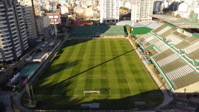 Ferro Carril Oeste, Estadio Arquitecto Ricardo Etcheverri – Los