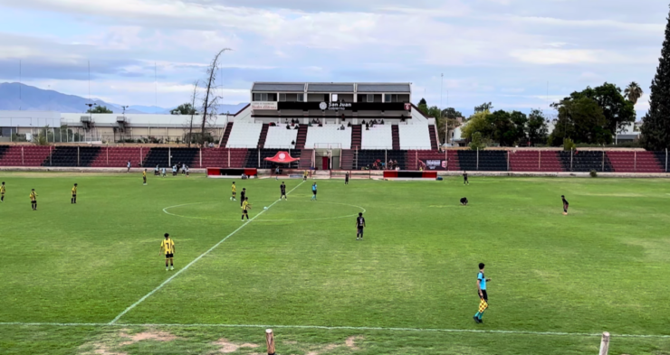platea estadio Trinidad San Juan