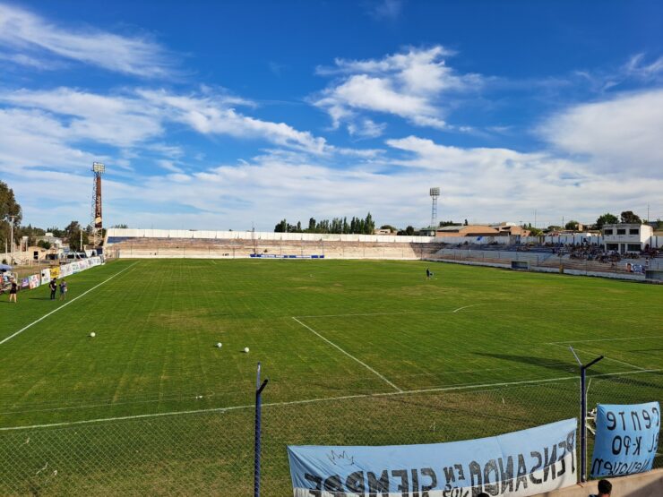 Centenario Neuquén Gigante del Barrio Sarmiento Centenario