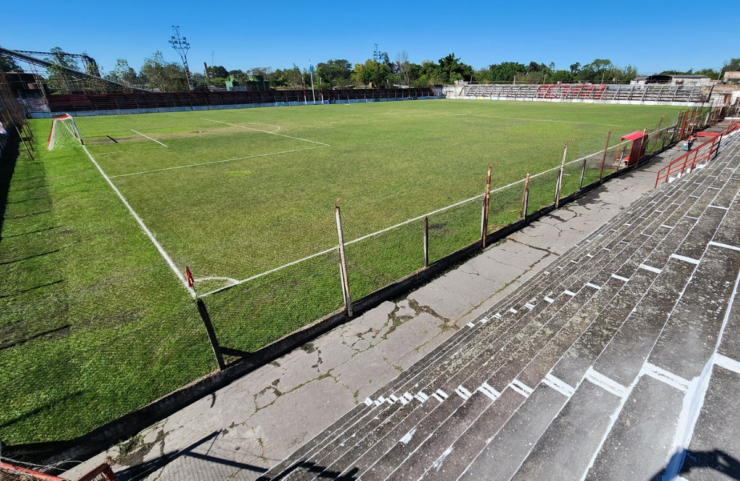 tribunas estadio Ñuñorco de Monteros