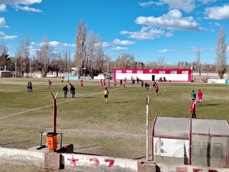 Independiente de Neuquén vestuarios cancha Independiente de Neuquén