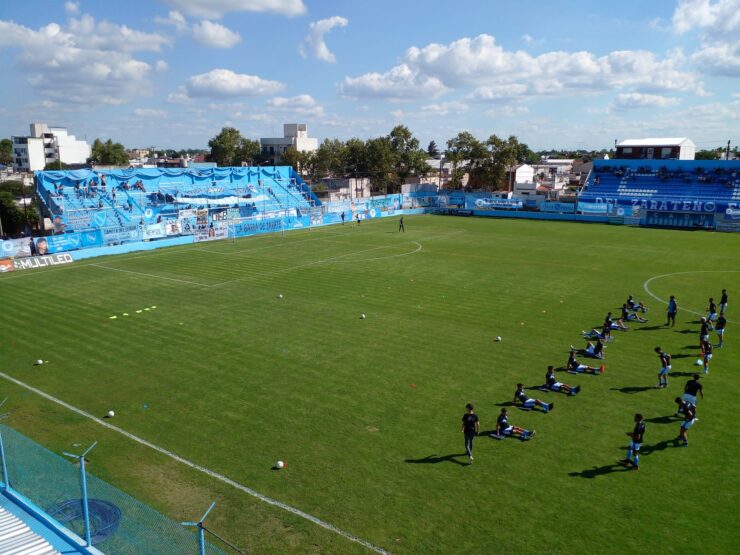 cancha Defensores Unidos Zarate