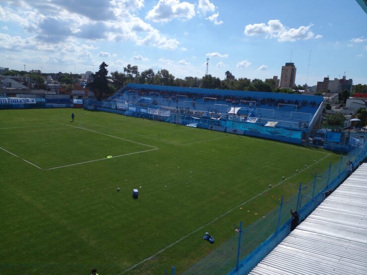 tribuna Defensores Unidos de Zarate