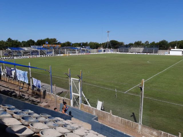 El Linqueño (Lincoln) tribunas