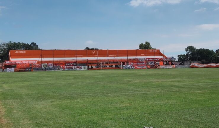 tribuna club Berazategui