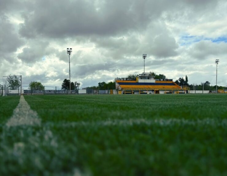 tribuna estadio Once Tigres 9 de Julio