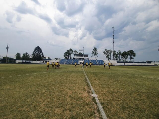 cancha Argentino Monte Maíz