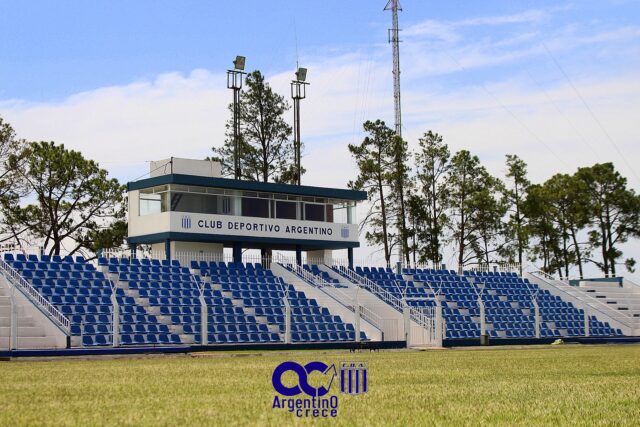 tribuna Argentino de Monte Maíz