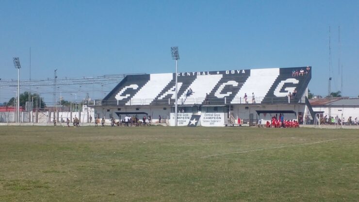 Central Goya tribuna cancha Central Goya