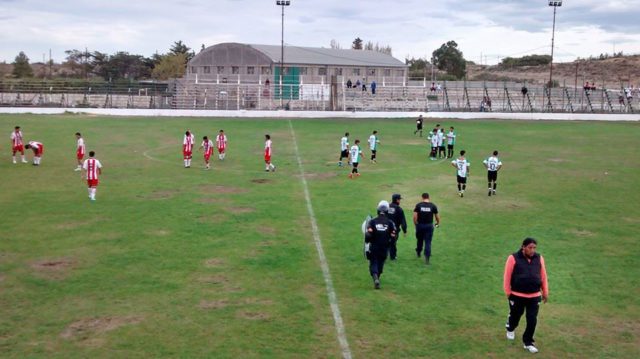 Petroquímica Comodoro tribuna