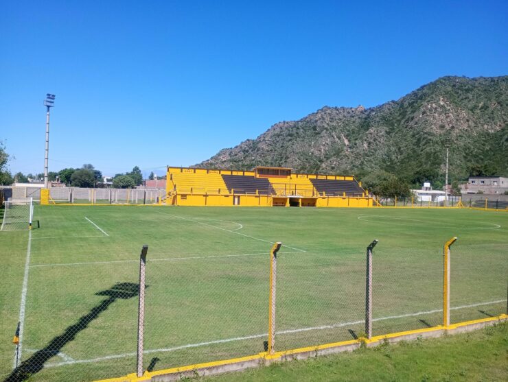 tribuna Peñarol de Belén