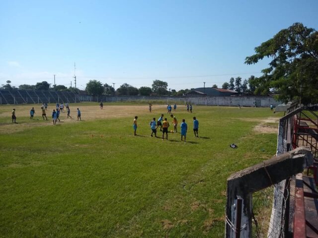 cancha Gimnasia y Tiro Orán