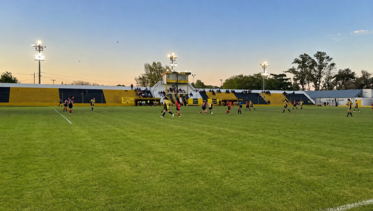 tribuna estadio club Accion Juvenil Deheza