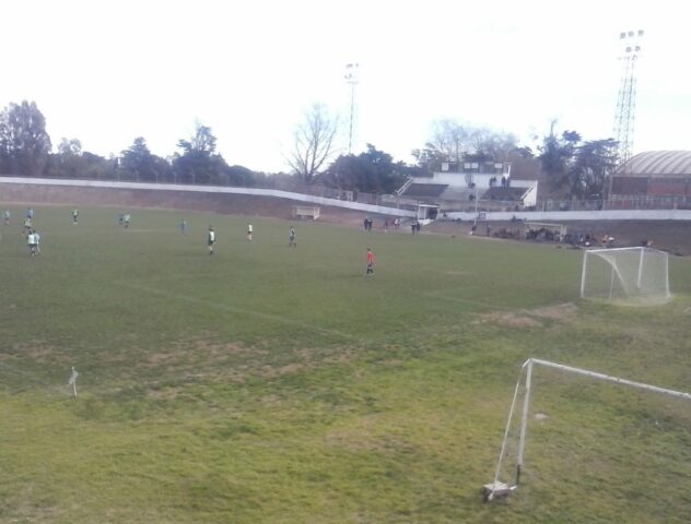 Estudiantes Olavarría tribuna