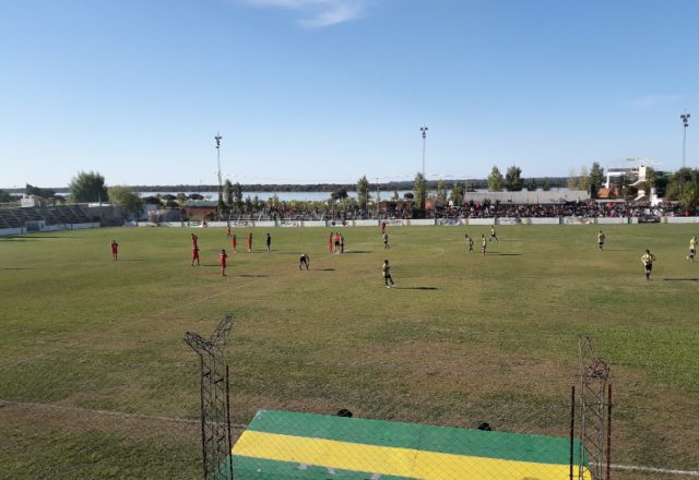 cancha Ñapindá de Colón