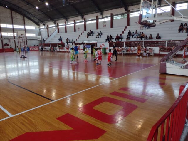 estadio basquet Unión Goya