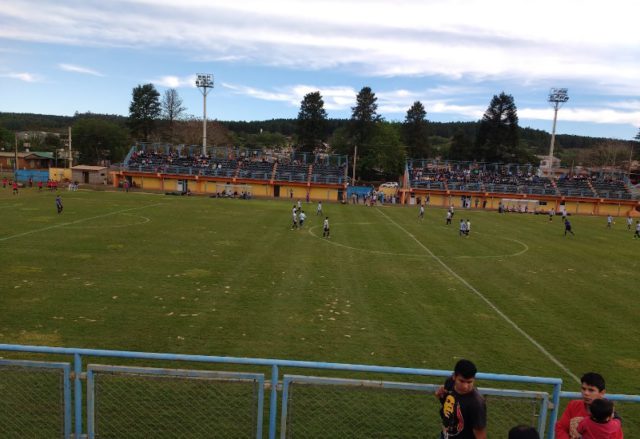 estadio municipal Puerto Piray