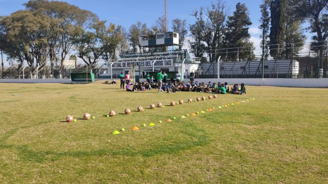 club El Expreso de El Trébol tribunas