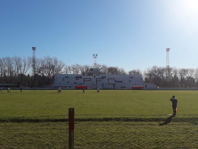 cancha Provincial de Pergamino tribuna