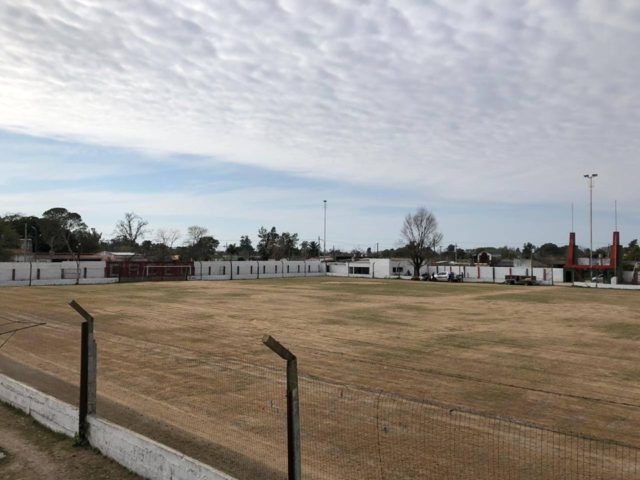 Estudiantes Vera cancha