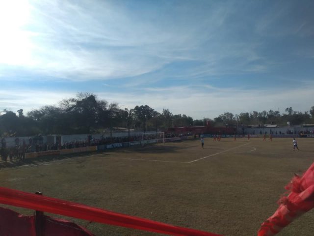 cancha Independiente (Beltrán)