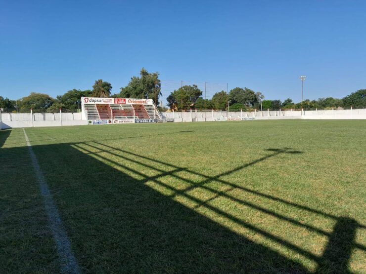 cancha Huracán Villa Ocampo