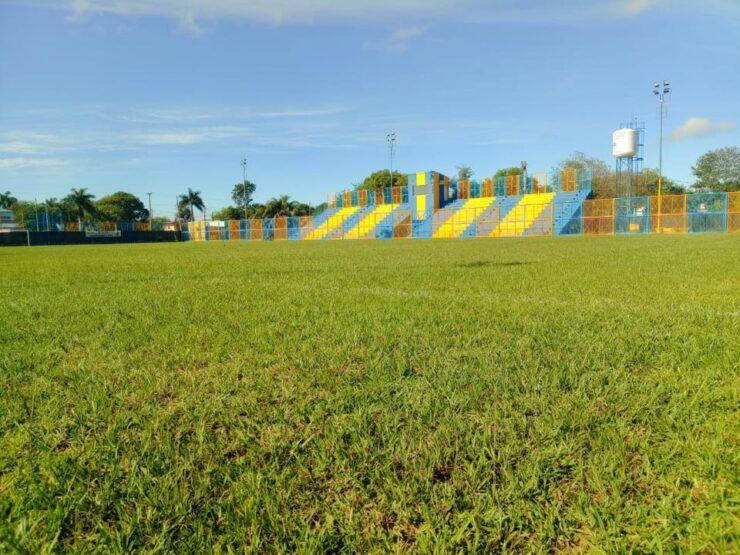 tribunas Defensores del Rosario