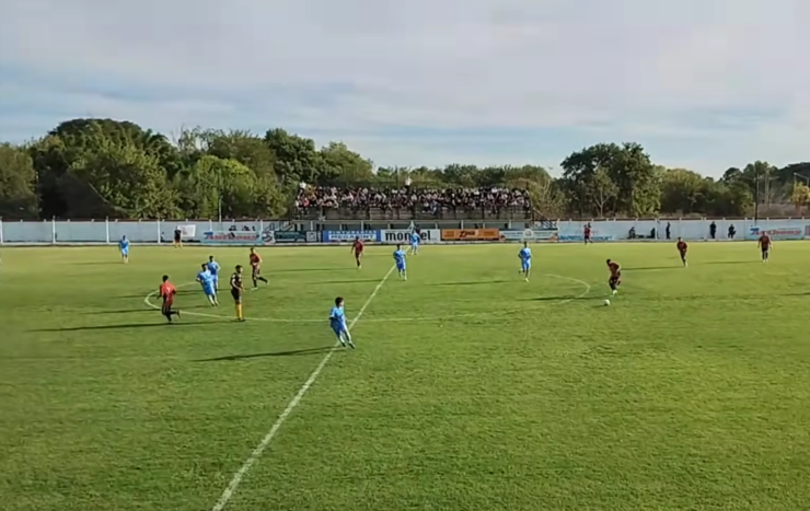 tribuna estadio Yupanqui