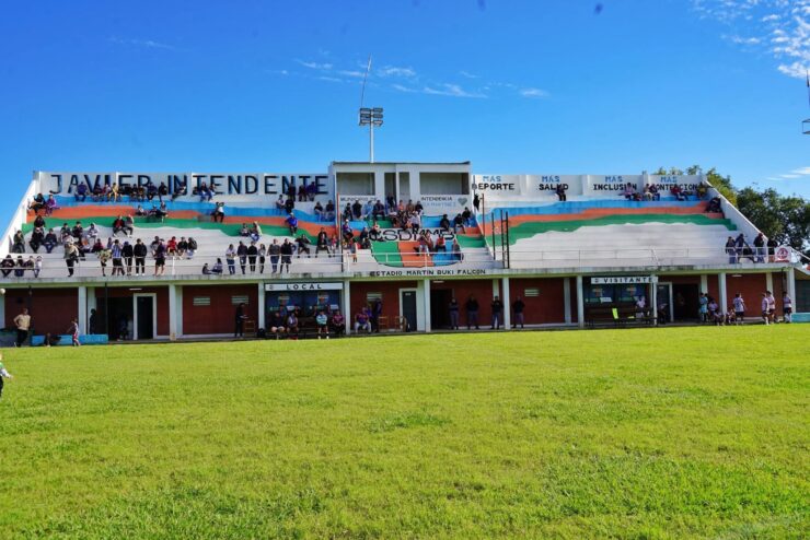 tribuna estadio club Municipal Margarita Belén